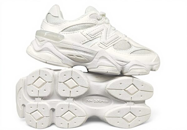 New Balance 9060 Sneaker Bambini Ragazzi Design Futurista